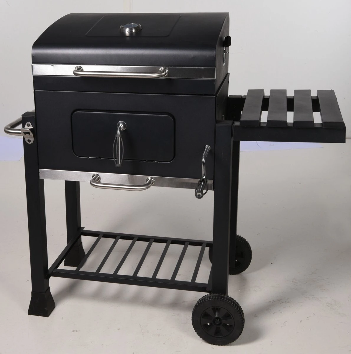 Houtskool BBQ op wielen + tafel | Mat zwart - X86000060 Houtskool BBQ Op Wielen + Tafel | Mat Zwart - X86000060 -Barbecue Series Winkel
