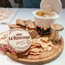 Boska Pizzaplank Friends L - BBQ Accessoires - Eikenhout - Handige Opvanggeul - Ø 34 Cm -Barbecue Series Winkel 1200x1200 333