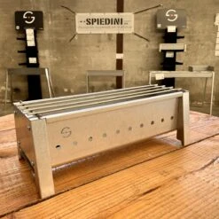 Spiedini Saté-bbq Bali 40 Mini - Kleine, Smalle Houtskoolbarbecue Met Horizontaal Rooster Voor Sate Of Andere Spiesjes - 40 Cm Lang, 11 Cm Breed, 14 Cm Hoog - Ideaal Voor Tuin- Of Open Haard, Of Balkon - Materiaal: Gealuminiseerd Ijzer -Barbecue Series Winkel 1200x1200 712