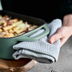 Springlane Gietijzer Ovenschaal Mint - 39,2 X 21,2 Cm, 4 L -Barbecue Series Winkel 1200x1200 853