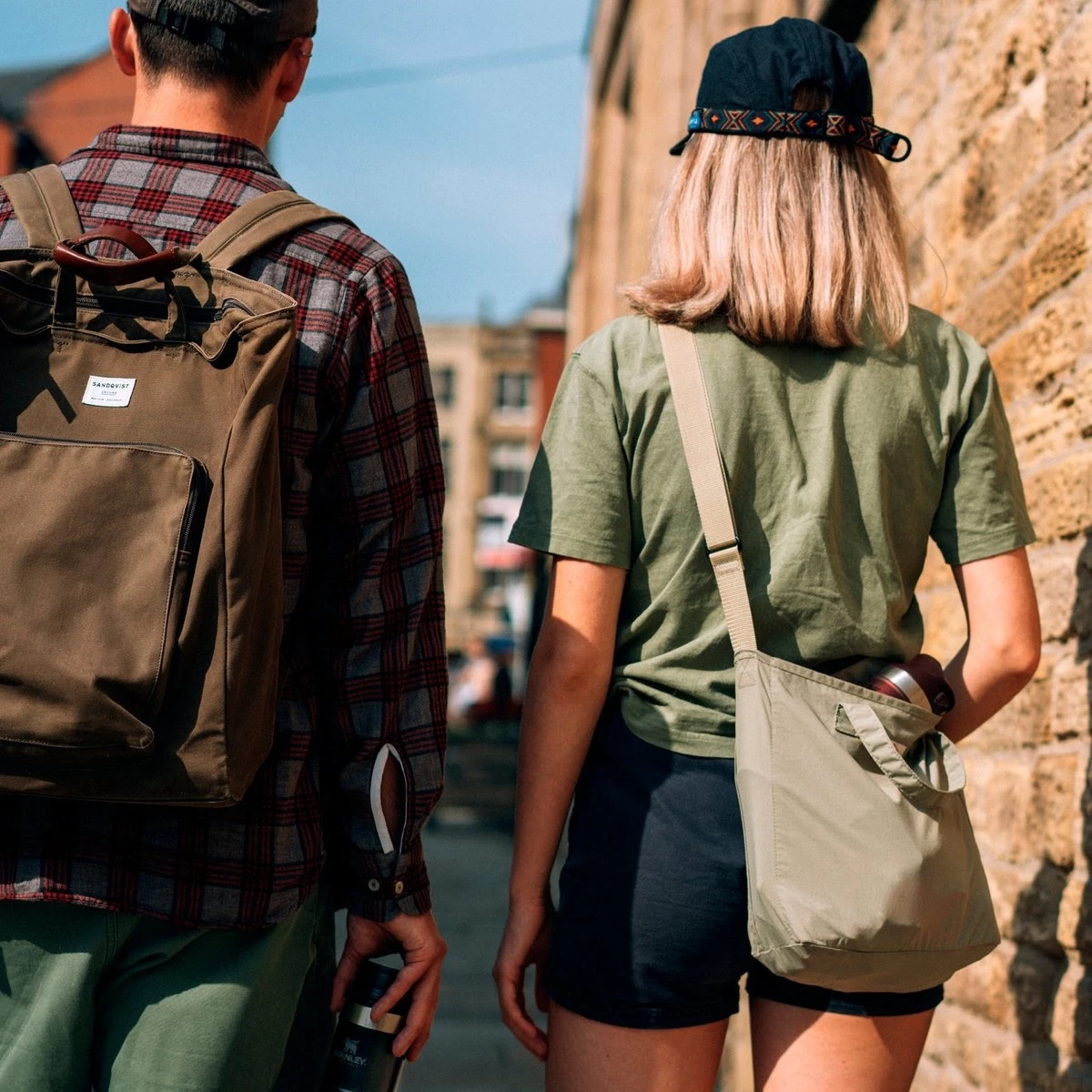 Stanley Trigger-Action Travel Mug 0.35L - thermosfles - Hammertone Green Stanley Trigger-Action Travel Mug 0.35L - Thermosfles - Hammertone Green -Barbecue Series Winkel 1200x1200 944