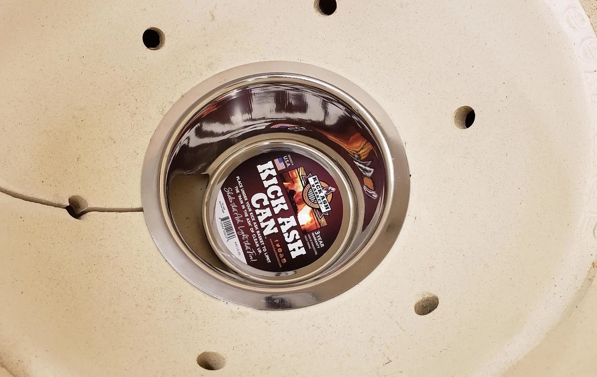 Kick Ash Basket - Big Green Egg Large - Kick Ash Can - As Opvang Pan Kick Ash Basket - Big Green Egg Large - Kick Ash Can - As Opvang Pan -Barbecue Series Winkel 1200x759 1