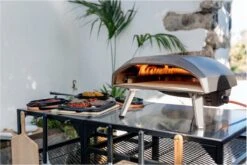 Ooni Koda Gas-Powered Outdoor Pizza Oven -Barbecue Series Winkel 1200x801 2