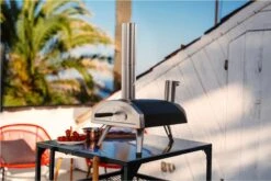 Ooni Fyra 12 Houtpellets Gestookte Pizzaoven -Barbecue Series Winkel 1200x801 4