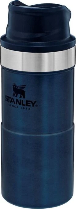 Stanley Classic Trigger-Action Thermosfles - 0.35L- Nightfall -Barbecue Series Winkel 439x1200 2
