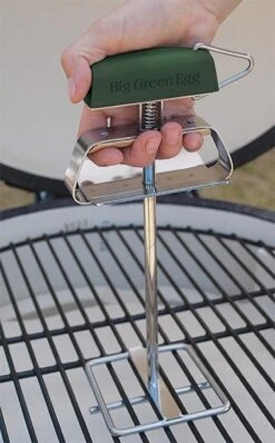 Big Green Egg Grid Lifter - Rooster Lifter - Gietijzeren Rooster Lifter -Barbecue Series Winkel 745x1200