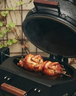 The Bastard Pizza - Rotisserie Large -Barbecue Series Winkel 959x1200